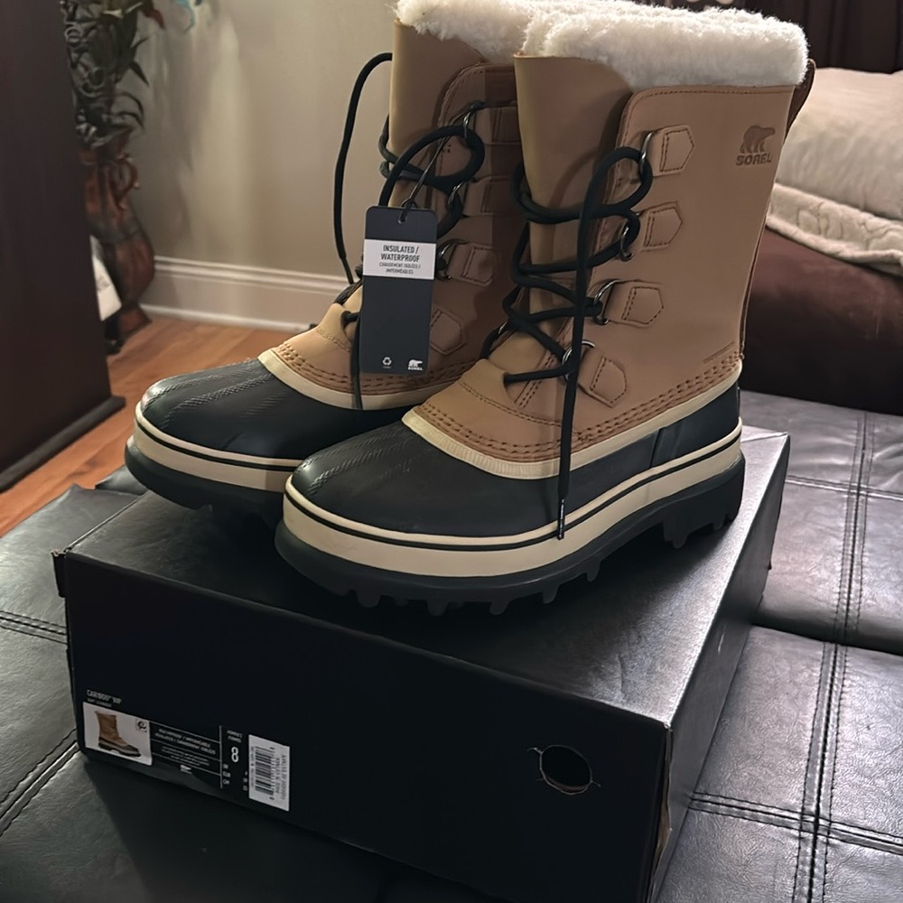 Sorel Boots (New)